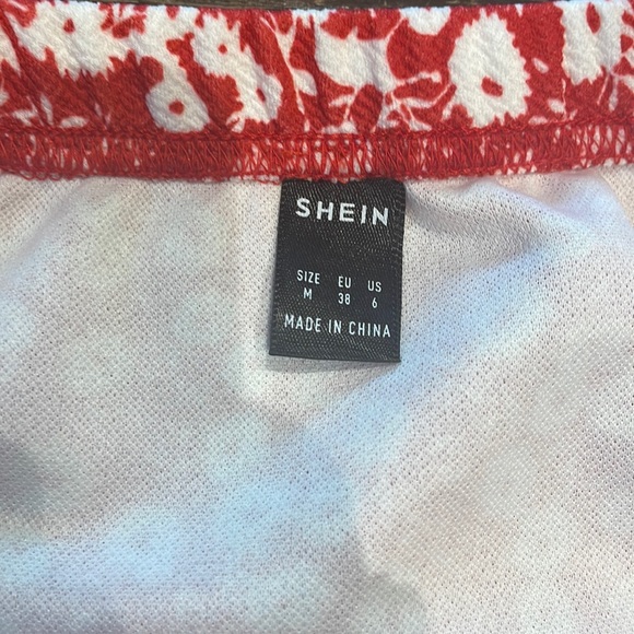 SHEIN | 2 Piece Floral Skirt Set - Picture 6 of 6